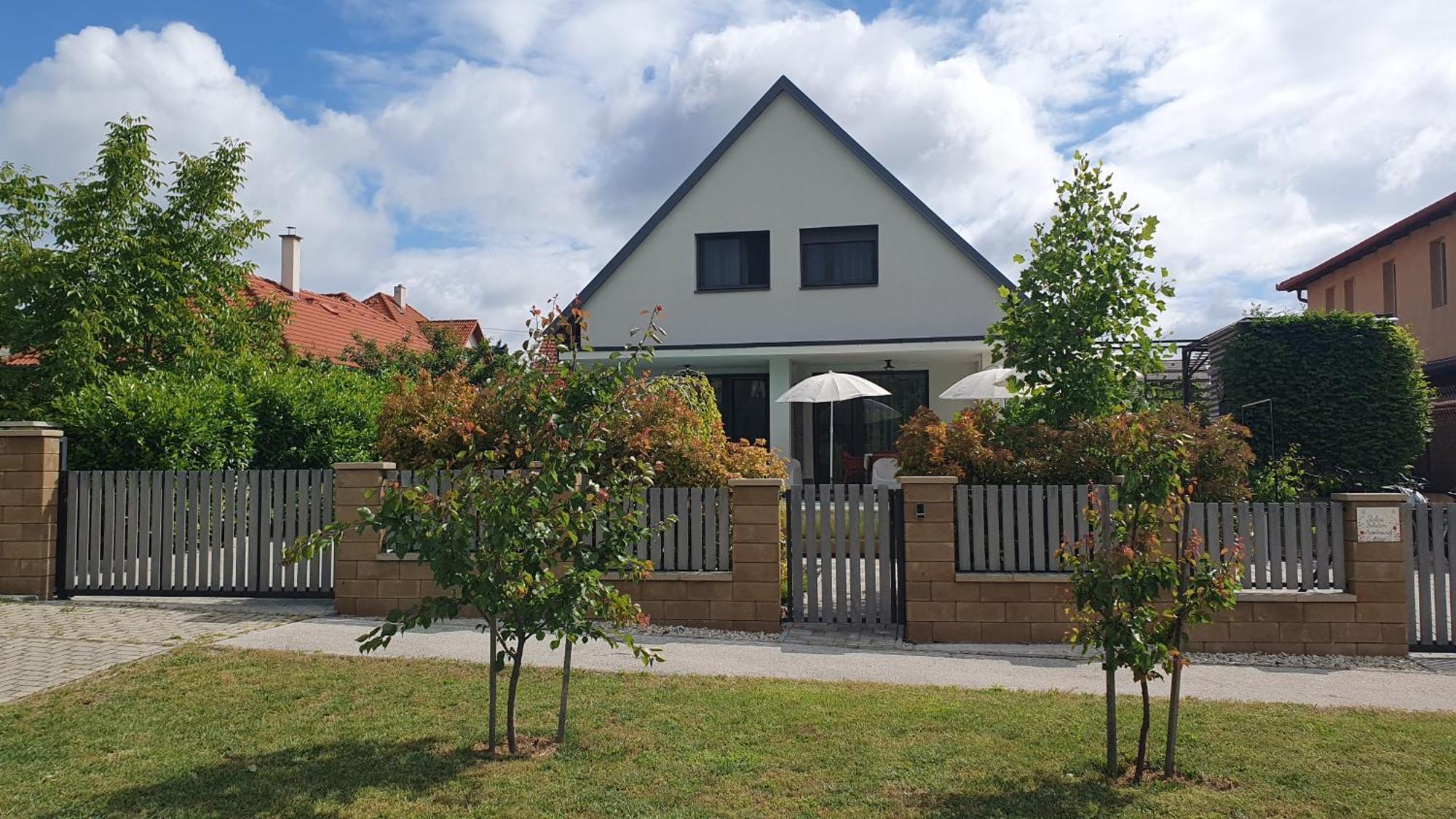 Relax Balaton Apartmanok Балатонфюред Экстерьер фото